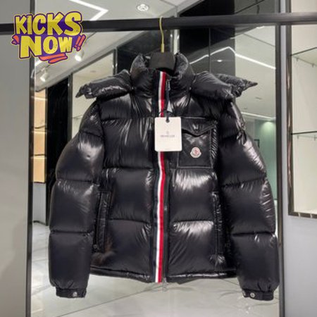 Moncler Montbeliard Short Down Jacket Black