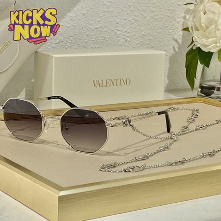 Valentino Eyewear Geometric Frame Sunglasses