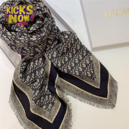 dior print shawl