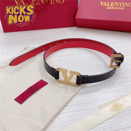 valentino V buckle belt